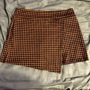 Houndstooth skort